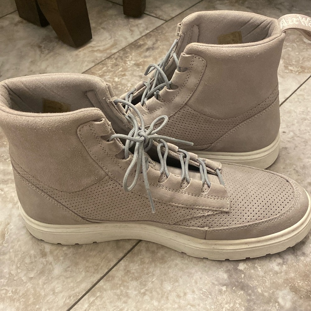 Doc Marten Kamar suede high top sneakers (Airwaves). Lightly worn.